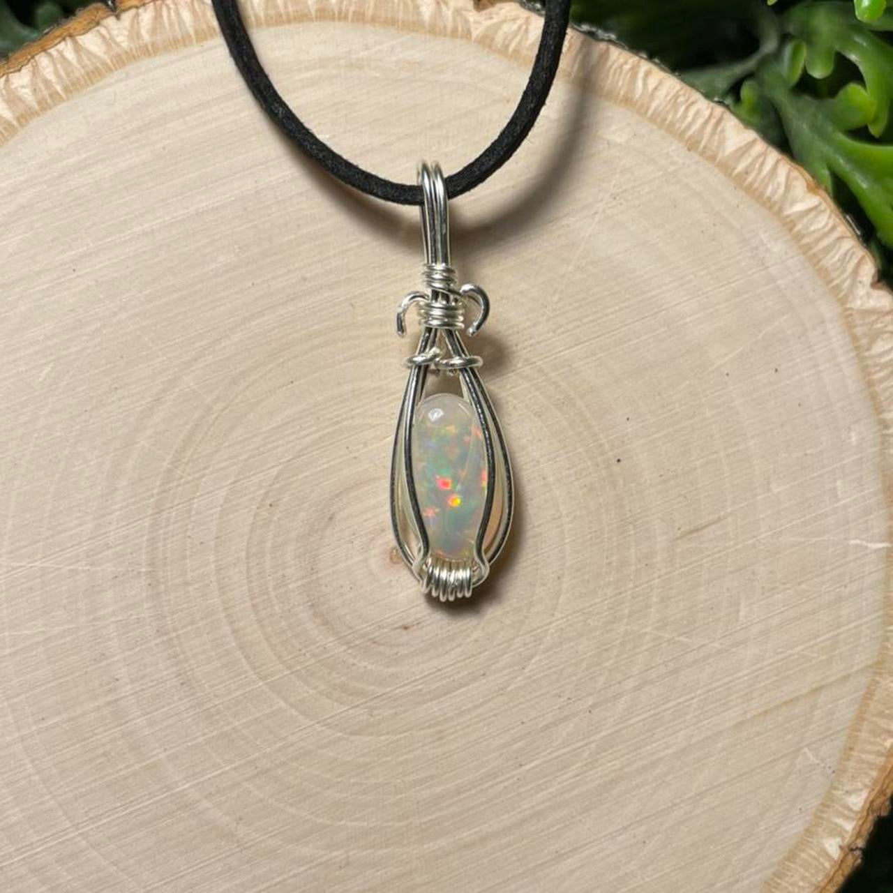 Opal Mini Necklace