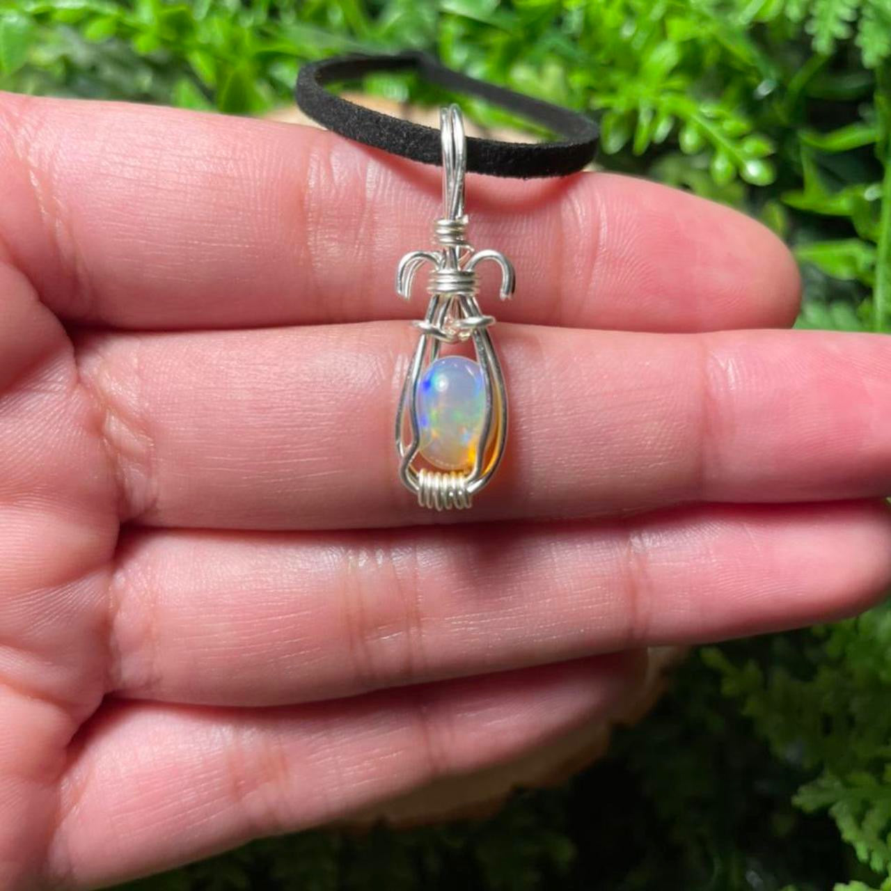 Opal Mini Necklace
